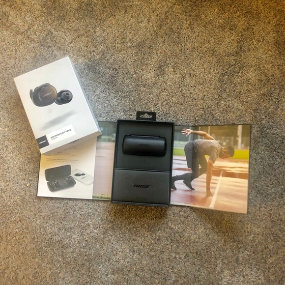 Bose Soundsport Free Bluetooth Headphones - Picture 2 of 6